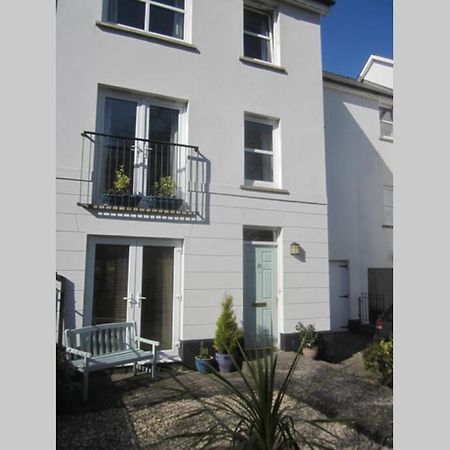 Pembroke Townhouse Villa Haverfordwest Exterior photo